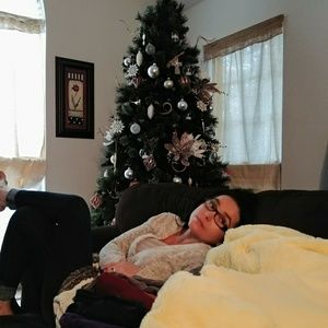 Meet your Posher, Leah